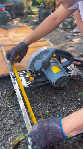 Circular Saw Guide Rail #woodworking #shorts