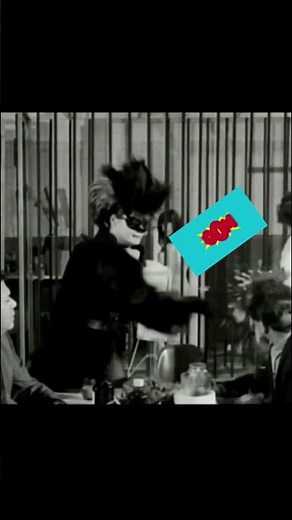 Coming to save the day… it’s Batwoman