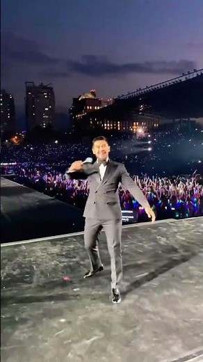 ✅Dimash concert Almaty start Начало концерта Димаша в Алматы #dimashkudaibergen #dimash #bestsinger