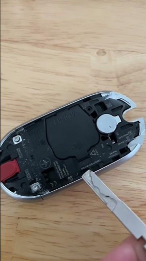 #DIY key fob battery change on the #Mercedes EQE #cars #battery #automobile #keyfob