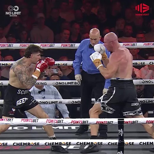 Curtis Scott Knocks Out Barry Hall in First Round