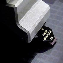 Serie: Autor im Rampenlicht: Einführung in die Rasterkraftmikroskopie mit aktiven Sonden mit quattro-parallelen Cantilever-Arrays