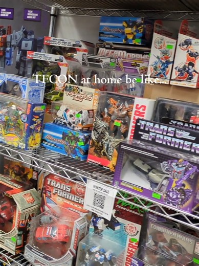 In town for TFCon Los Angeles? Make sure to stop by the ToyArena Showroom! We've dug up some hard to find, rare, and vintage Transformers pieces but head over quick! They'll only be in the showroom for a limited time! Plus we've got all your favorite mainline Age of the Primes, Studio Series, Blokees, Threezero and more Transformers goodies! Make sure to also stop by our TFCON Booth and Frank and Son booth! Toy Arena 521 Coralridge Pl, La Puente, CA 91746 Mon-Fri 10am to 5:30pm Sat 12pm-6pm #tra