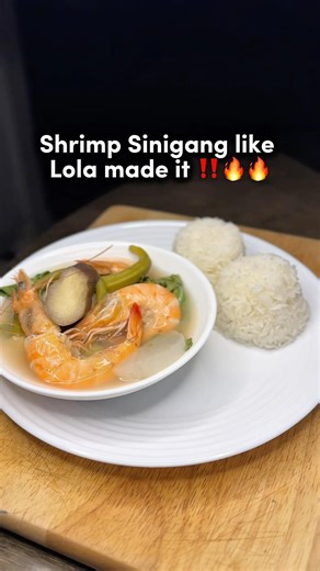 How to Cook Shrimp Sinigang (Authentic Filipino Recipe!) 🦐🇵🇭 #sinigangnahipon #sinigang