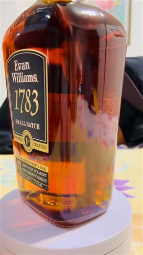 酒展 600 發現：伊凡威廉 1783 小批次 波本 典藏版 威士忌 Evan Williams 1783 Small Batch Kentucky Straight Bourbon Whiskey 禁止酒駕🚫 18歲以下不可飲酒 😽飲酒適量 #酒展 #波本 #威士忌 #Bourbon #Whiskey | Kyle Chu