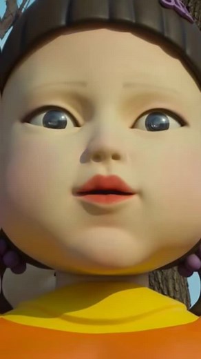 Exploring Humanoid Figures in Distorted 2017 Visuals