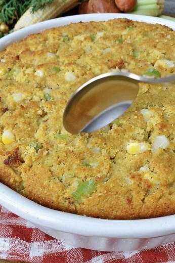 Cornbread Dressing Classic Southern-style dressing with tender cornbread, aromatics, and rich savory flavor—perfect for holidays or family dinners. Ingredients For the Cornbread (or use store-bought) 2 cups crumbled cornbread 2 cups cubed day-old white bread (optional but recommended) For the Dressing 1 medium onion, finely chopped 2–3 celery stalks, finely chopped Recipe in First Coʍmеոτ 💬👇 | My Heavenly Recipes