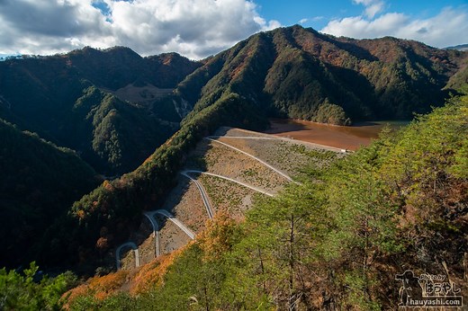 鉱毒を溜める“伝説の赤い池”を激写！足尾銅山・鉱滓ダム「簀子橋堆積場」へ行く
