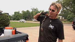 244K views · 6.6K reactions | When a dentist's office is filled with a mysterious stench, Billy sniffs out the cause. | Billy the Exterminator on A&E | Facebook