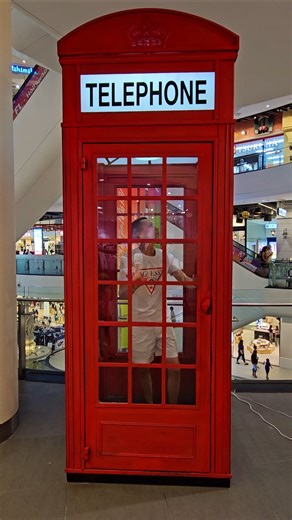 Teleporting around the world 🌍😱