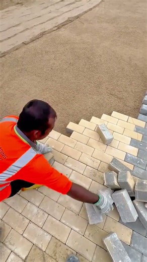 Expert Paving Block Installation Creating a Durable Pattern on Sand