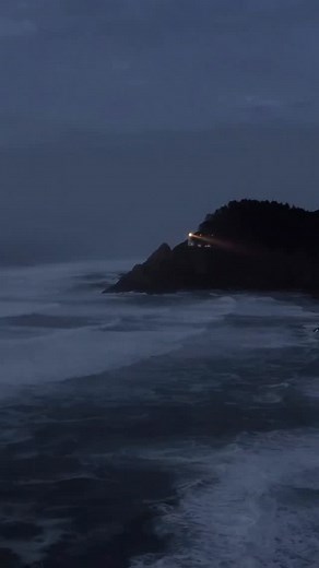 More of these slow moments, please. #visityachats 📷 @iamjakz | Visit Yachats Oregon Coast