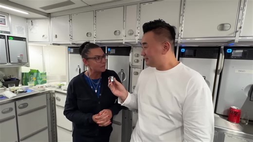 Aboard the SAS A350: Chasing the northern lights in comfort!