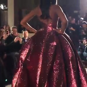 73K views · 1.3K reactions | Señorita Mama Naomi werking and closing the Zac Posen FW15 show @zacposen | Bryanboy | Facebook