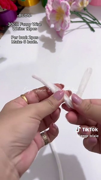 Cómo hacer flores de Plumeria con Fuzzy Wire