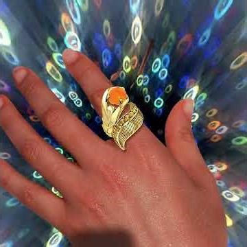 Graceful and free Dali-inspired Solid Yellow Gold Ring gemstones GRI580