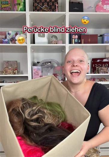 Perücken Blindbox😂❤️ wie findet ihr mein Makeup?👀 #alopecia #keinehaare #haare #perücke