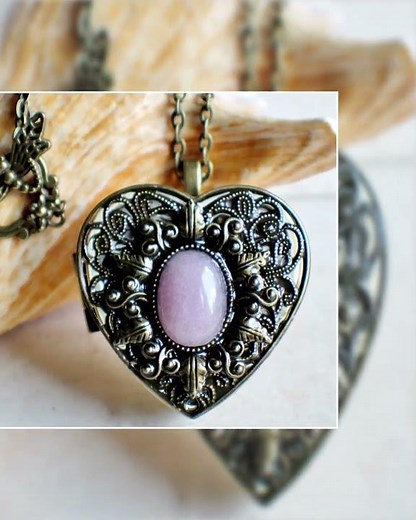 Rose Quartz Music Box Heart Locket
