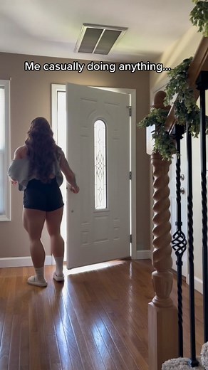 Quadzilla: Stealing the Show with Impressive Quad Workouts