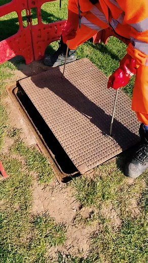 #drain #draincleaning #drainpro #makeitviral #rod #manhole #pumpout