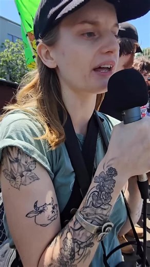 During the Animal Liberation March 2025, hundreds of activists took to the streets and marched for animal liberation in downtown Petaluma, just miles away from dozens of factory farms and Perdue’s Petaluma Poultry slaughterhouse. People held signs and banners, heard from inspiring speakers, and chanted loudly for our animal friends. We are going back to the streets of Petaluma to demand justice for animals. Join us on Saturday, September 20th at noon for Rose’s Law March for Animal Rights as par