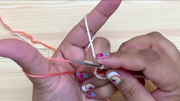 2-Color Long Tail Cast On for Double Knitting