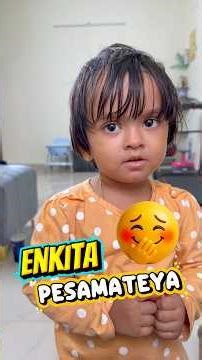 Pesamateya enkita 😅 cute ah kocheketan 😍 #shorts #tamil #babytalk #babyvideo #funny #vlog #fun