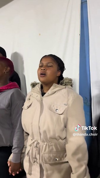 Thuli's Amazing Performance with Thanda Choir