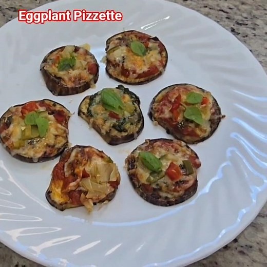 My garden grown Eggplant Pizzette / Quick & delicious eggplant pizza bites
