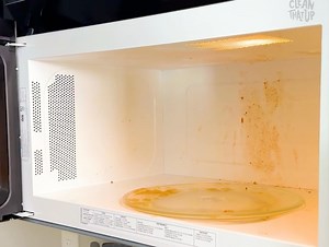 The SECRET to Easy Microwave Cleaning | Clean That Up