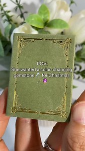 They say alexandrite is the “emerald by day, amethyst by night.” 💚💜 One stone, two moods, endless magic. Would you wear a ring that changes color with your day? #alexandritering #gemstonering #uniqueengagementring #alexandrite #nontraditionalbride | Azura Jewelry