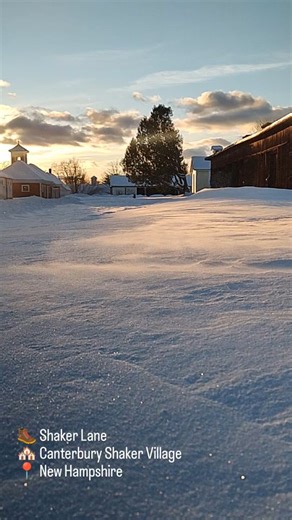 🥾 Shaker Lane 🏘️ Canterbury Shaker Village 📍 New Hanpshire #canterburyshakervillage #canterburyshakerserenity #visitnh #visitconcord #lakesregionnh | Canterbury Shaker Village