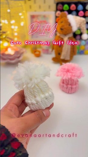 DIY Christmas CUTE Gift Idea 🎁✨ Easy Yarn Craft for Holiday Season | Aesthetic DIY #diy #craft