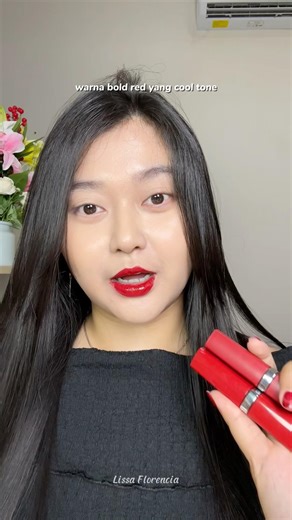 Lippies bold red cool tone tahan lama dari L’Oreal Paris Matte / Lacquer shade 420 Le Rouge Paris 💋