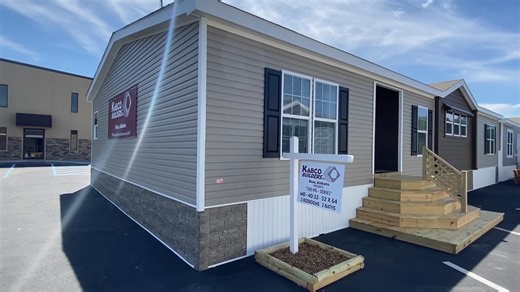 MD-40-32 by Kabco Builders | 3 bed, 2 bath mobile house tour