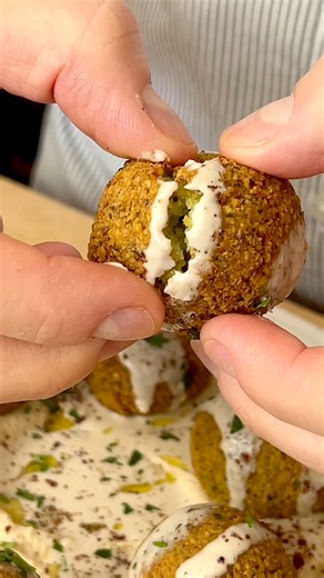 813K views · 7.3K reactions | Fast and Easy Falafel (2 cooking methods): https://theplantbasedschool.com/falafel/ #falafel #chickpeas #mediterraneanfood | Hilltop Recipes | Facebook
