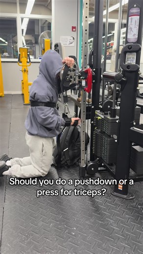 The triceps long head can also be used in shoulder extension so if you want to isolate it you can do a top half pullover #jesuslovesyou #gym #fyp #viral #gymtok