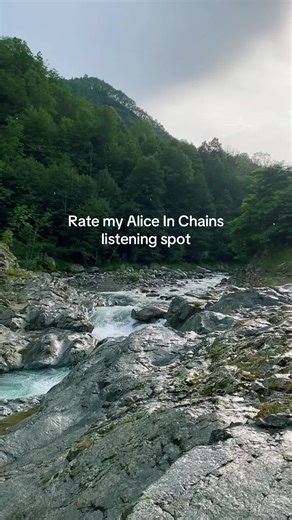 Video di thechubbychernobyl (@thechubbychernobyl) con Nutshell - Alice In Chains