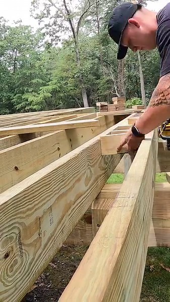 290K views · 1.4K reactions | Ladder blocking vs flat blocking, we have our reasons for doing each one! Which do you prefer?? . . ProWood #framing #carpentry #build #building #deck #deckframing | Premier Outdoor Living | Facebook
