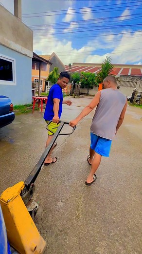 11 comments | Part5 #uwanphtyphon #goodafternooneveryonefollowersnonfollowers #viralreelschallenge2025viralreelschallengejaiviralreelschallengeviralreelschallenge #followersreelsfypシ゚viralシfypシ゚viralシalシfollowers #followersreelsfypシ゚viralシfypシ゚viral #BagyongUwan #UWANTPhilippines #TinoPH #vlogging | Robert Vlog | Facebook