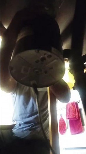 How to install a garbage disposal 👨🏽‍🔧#plumbingtime #maintenance #plumbing