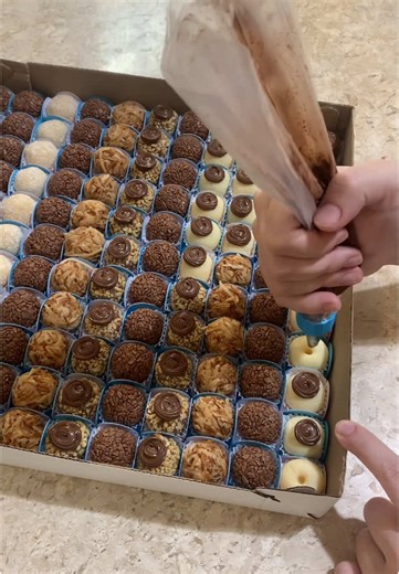 Valor do Cento de Brigadeiro: O Que Você Precisa Saber