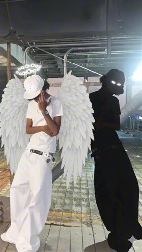 #capcutpioneer All white fits tutorials angel wings tutorials gon all white outfit with angel wing. how to edit all white outfit. black and white photo tutorials using ai. trend tutorials of all black outfit. background for white outfit.prompt for all white outfit #allwhitefits #outfits how to make photos of all white angel outfit.chatgpt prompts for all white and all black outfit. photo tutorials of black and white fits trend.photo tutory. all white angel outfit with pact. all white fits tutori