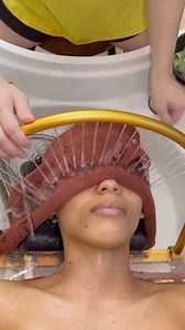 Another great spa in Da Nang, Vietnam! This spa is called “flower spa” and they have a great variety of treatments to choose from but they are mostly known for their head water spa treatments! I chose their combo 2 and it was amazing! Definitely recommend 👌🏼 #spa #asmr #asmrspa #massage #facial #headwaterspa #hairwashing #asmrhairwashing #headspa | Cleo Abrahams