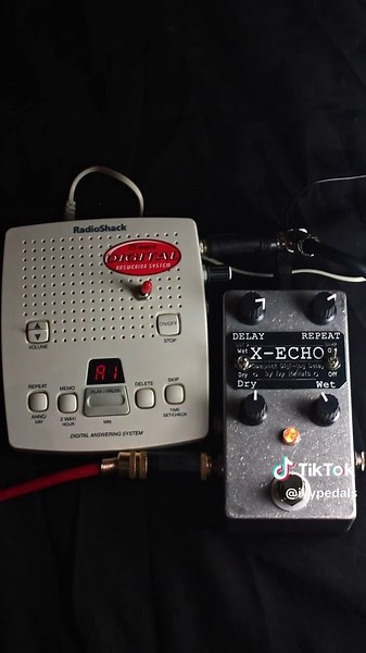 X-Echo Delay Pedal Demo with RadioShack Mod