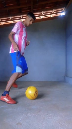 Incredible Soccer Tricks: Juggling Skills Revealed