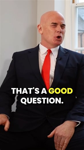 CareerVidzOfficial | WHAT IS YOUR BIGGEST WEAKNESS? ❌ Don’t say “I’m a perfectionist” ❌ Don’t say “I work too hard” ✅ Say THIS instead if you want to score... | Instagram