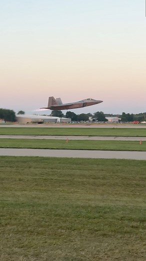 14M views · 227K reactions | F-22 sunset takeoff at #osh25 ! Doesn’t get old seeing afterburner in golden hour light. #f22 #raptor #avgeek #fighterjet #fighterpilot #militaryaviation #airforce #airshow #afterburner F-22 Raptor Demo Team | Zone 5 Photography | Facebook