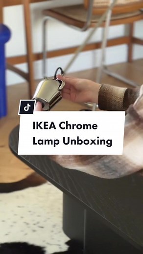 Unboxing the new IKEA MODERMOLN Chrome Lamp 🛸 You quickly charge your digital device via the built-in USB-C port which has a power output of max 18W. You can easily direct the light where you want it since the lamp has 3 adjustable joints that you can rotate, turn and angle as needed. Provides a directed light that is great for reading. The chrome finish is durable and resistant to corrosion. Designer: Francis Cayouette Article Number: 105.464.63 Price: £55.00 #ikeamusthaves2023 #ikeahomedecori