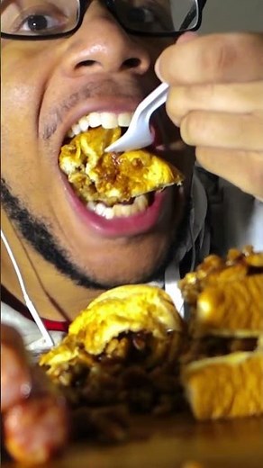 ASMR French Toast 🍴 #ASMR #shorts #mukbang #short #eating #frenchtoast #asmreating #asmrsounds